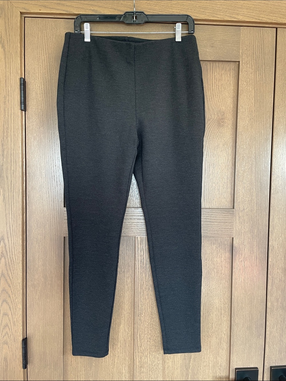 Chico's Black So Slimming Ankle Ponte Slacks Chico Size 1
